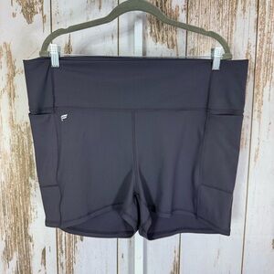 NWT, Fabletics Women's Pure Luxe Charcoal Athletic Shorts. Size 3X. 2" Inseam